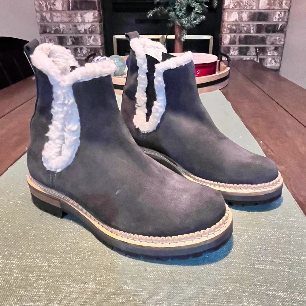 Bos. & Co. Aurora Ankle Chelsea Boots Gray Suede Lug Sole Size 37 US 6-6.5 - Picture 2 of 10